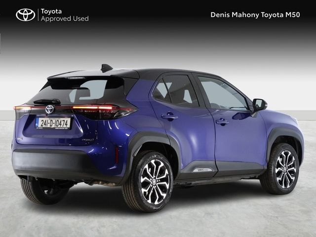 Image for 2024 Toyota Yaris Cross Luna Sport Hybrid