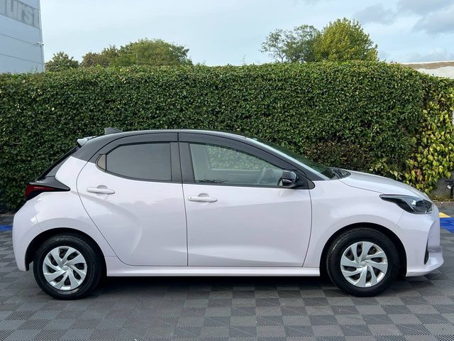 Image for 2021 Toyota Yaris 1.0 AUTO // AIR CONDITIONING // LANE ASSIST // REVERSE CAMERA