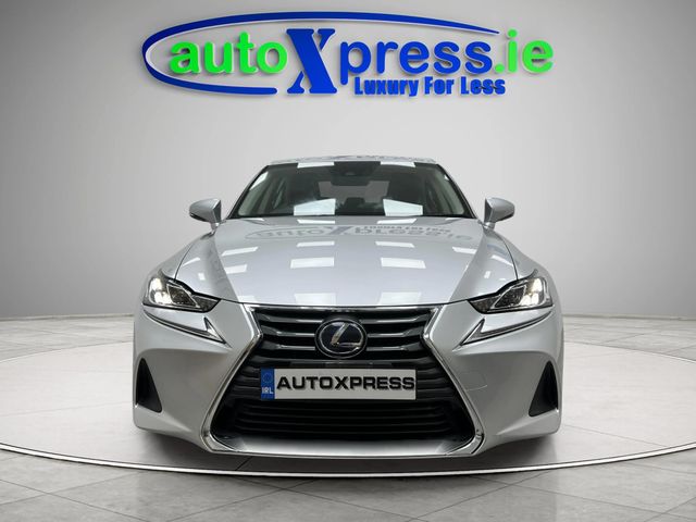 Image for 2019 Lexus IS 300h 2.5 Hybrid VERSION L, Reversing camera 