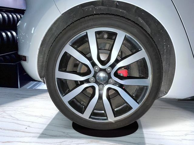 Image for 2011 Volkswagen Golf MK6 GTI Adidas Edition
