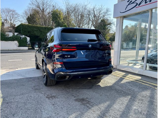 Image for 2025 BMW X5 *STUNNING COLOUR COMBO* 50E M-SPORT X-DRIVE AUTO 5DR TECH & COMF PACK
