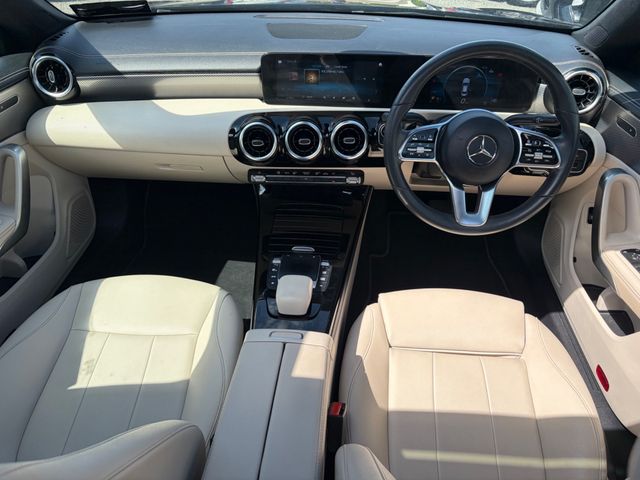 Image for 2023 Mercedes-Benz CLA Class 2023 MERCEDES CLA 200d PROGRESSIVE AUTO PAN ROOF