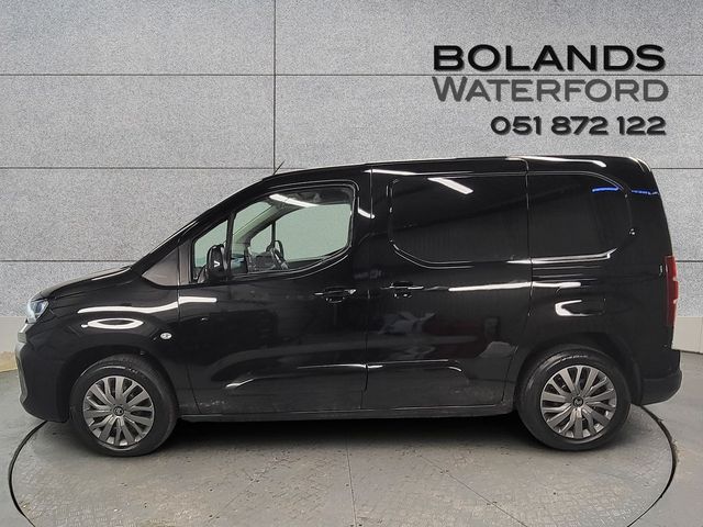 Image for 2024 Citroen Berlingo TOUCH BlueHDi 100 S&S MWB