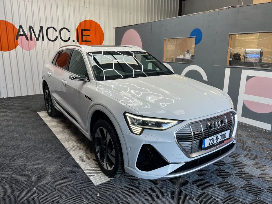 Image for 2022 Audi e-tron €33950 2022 AUDI E-TRON 55 QUATTRO S-LINE AUTOMATIC 360° CAMERA / CRUISE CONTROL / ELECTRIC MEMROY & HEATED SEATS / AMBIENT LIGHTS / PADDLE SHIFTERS / APPLE CARPLAY / PANORAMIC SUNROOF