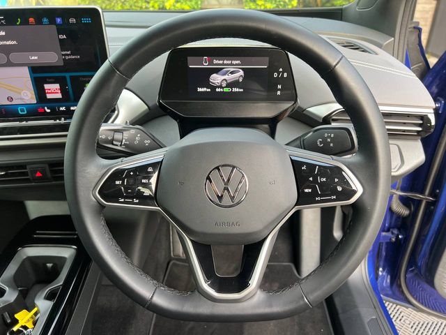 Image for 2026 Volkswagen ID.4 PURE MATCH 52KWH // / REVERSE CAMERA // DIGITAL CLUSTER // DIAMOND CUT ALLOYS 