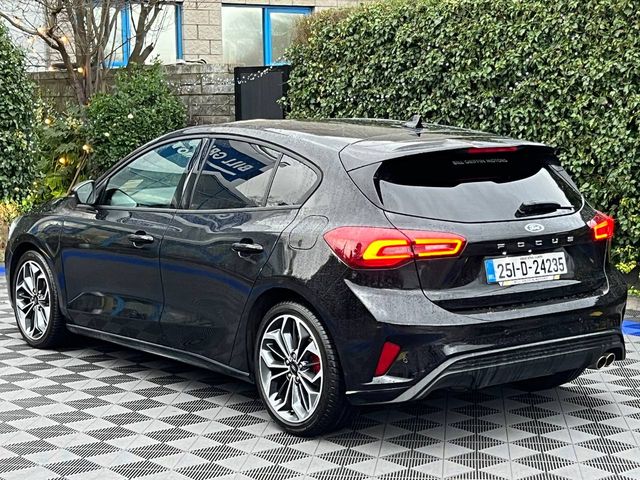 Image for 2025 Ford Focus ST-LINE 1.0 HYBRID // VERY LOW MILEAGE // PARKING SENSORS // APPLE CARPLAY/ANDROID AUTO