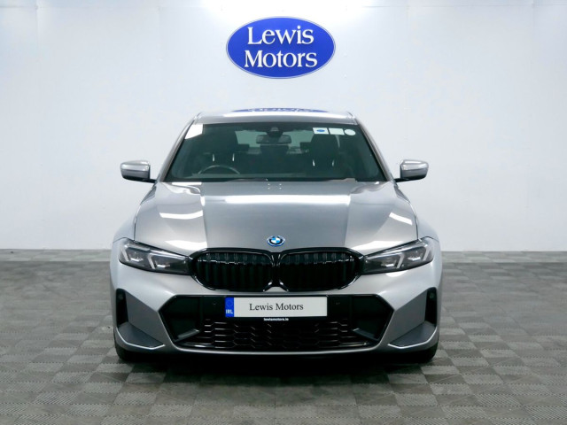 Image for 2024 BMW 3 Series 2024 BMW 330e M Sport, M Sport Pro Pack