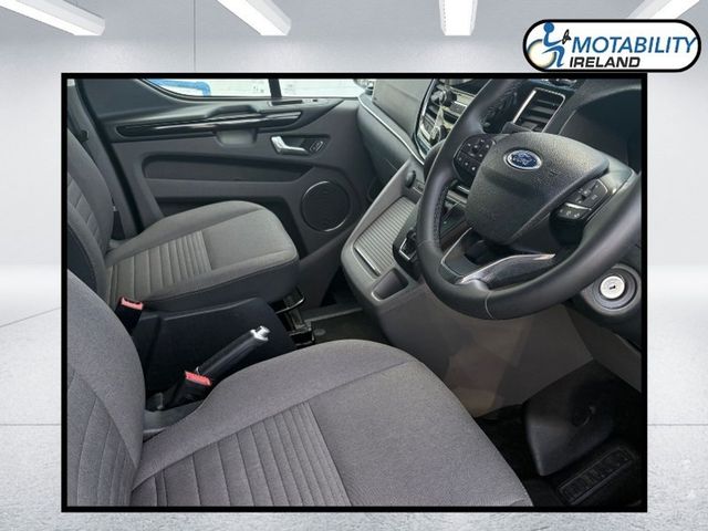 Image for 2022 Ford Tourneo Custom Wheelchair Accessible