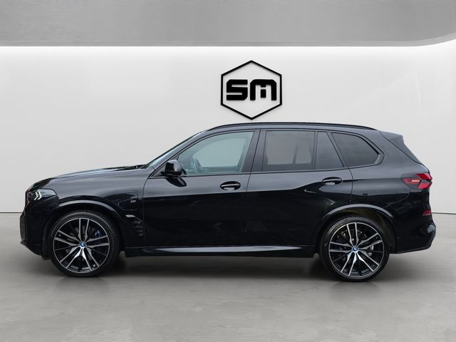 Image for 2024 BMW X5 XDRIVE50E M SPORT. HUGE SPEC. FINANCE ARRANGED. SIMI. AA APPROVED.