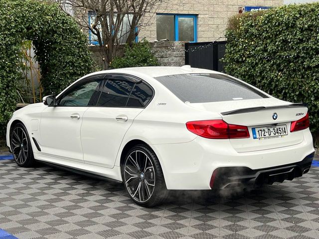 Image for 2017 BMW 5 Series 530e M-SPORT COMPETITION PACK 2.0 HYBRID // VERY LOW MILEAGE // NEW M5 COMP ALLOYS // LEATHER HEATED SEATS // 360 PARKING CAMERAS
