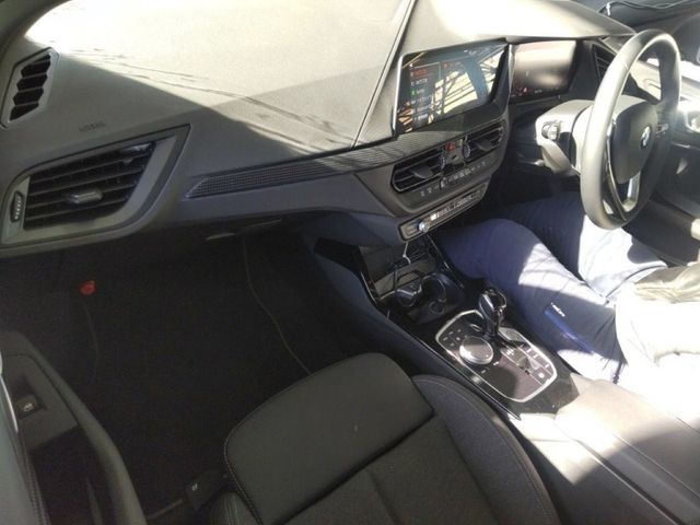 Image for 2024 BMW 1 Series 1.5 AUTOMATIC - FACTORY ALLOYS - CRUISE CONTROL - ONLY 1500KM