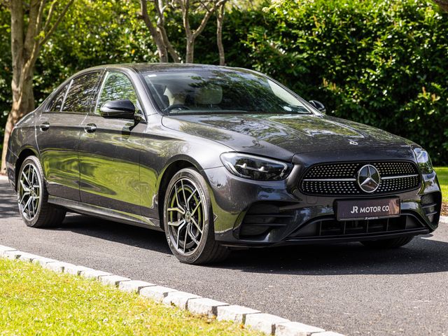 Image for 2023 Mercedes-Benz E Class E 300e -- AMG PACK -- Night Pack -- Upgraded Alloys -- FSH