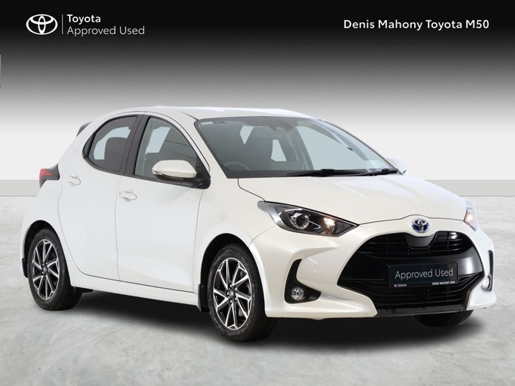 Image for 2022 Toyota Yaris Luna Sport Hybrid