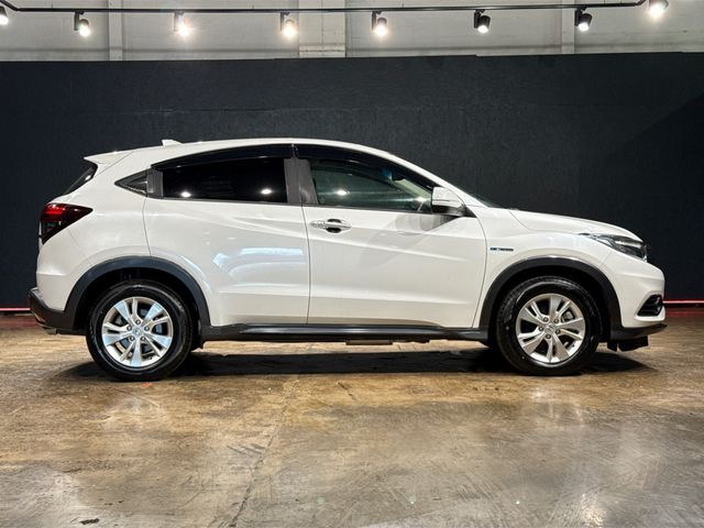 Image for 2020 Honda Vezel 1.5 AUTOMATIC - ALLOY WHEELS - MULTI FUNCTION STEERING WHEEL - CRUISE CONTROL - HEATING/ AC CONTROLS - REVERSE CAMERA - PADDLE SHIFT 