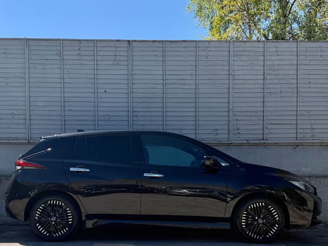 Image for 2022 Nissan Leaf N-CONNECTA / APPLE & ANDROID AUTO / NAV / RADAR CRUISE / HALF-LEATHER / PARK SENSORS / BALANCE OF 8 YEAR NISSAN BATTERY WARRANTY / *FINANCE PACKAGES AVAILABLE*