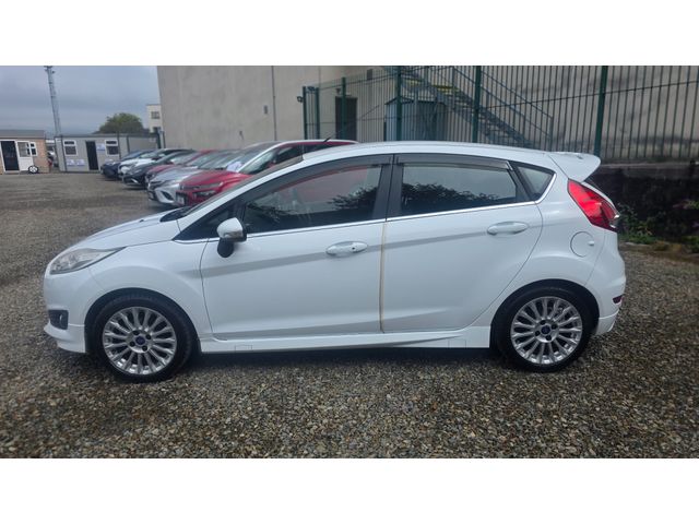 Image for 2016 Ford Fiesta Automatic 