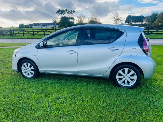 Image for 2015 Toyota Aqua 2015 TOYOTA AQUA IN METALLIC SILVER HYBRID CAR 