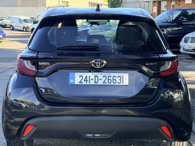 Image for 2024 Toyota Yaris Hybrid 1.5 Luna