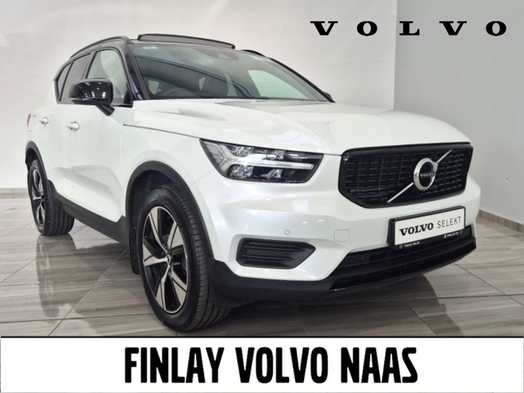 Image for 2022 Volvo XC40 PHEV T4 (197hp) R-Design FWD