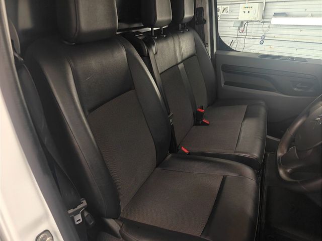 Image for 2022 Citroen Dispatch DISPATCH LX1.5 100 MWB