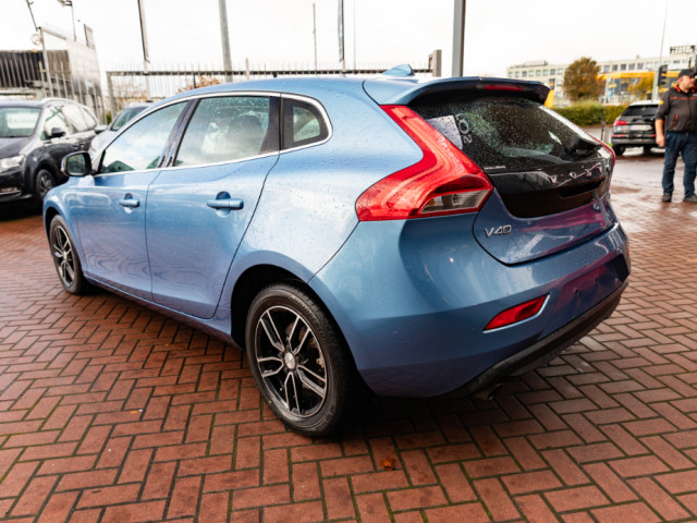 Image for 2016 Volvo V40 2.0D4 MOMEMTUM 5DR HATCHBACK AUTOMATIC// AS NEW CONDITION // BUY WITH CONFIDENCE AA AND SIMI APPROVED DEALER 2025 // FINANCE ARRANGED // ALL TRADE INS WELCOME // 