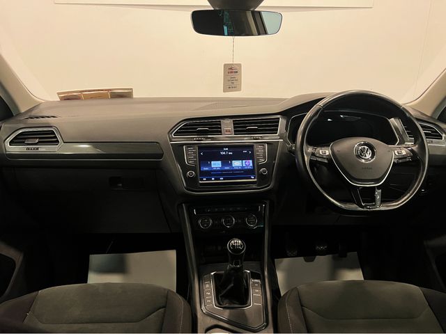 Image for 2017 Volkswagen Tiguan HIGHLINE 2.0 TDI 150HP MANUAL 6SPEED FWD 5DR