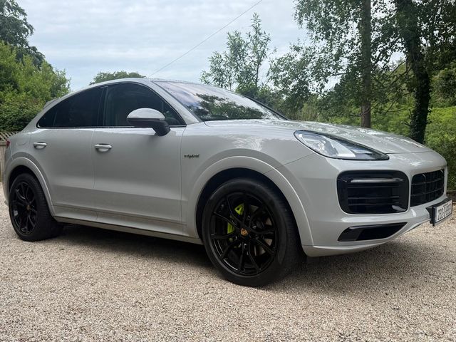 Image for 2023 Porsche Cayenne E-HYBRID COUPE PLATINUM *Huge Specification…Crayon…Mojave Leather*