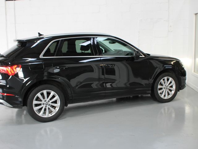 Image for 2019 Audi Q3 Sport 35 TDI S-A 150PS 5DR AUT