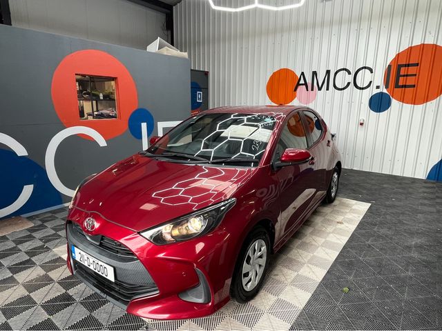 Image for 2020 Toyota Yaris 2020 TOYOTA YARIS X 1.0 AUTOMATIC / REVERSE CAMERA AND MORE