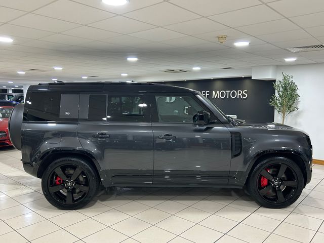 Image for 2024 Land Rover Defender P400e X-DYNAMIC HSE=LOW MILES//HUGE SPEC//AS NEW=FULL LAND ROVER SERVICE HISTORY=TAILORED FINANCE PACKAGES AVAILABLE=TRADE IN'S WELCOME