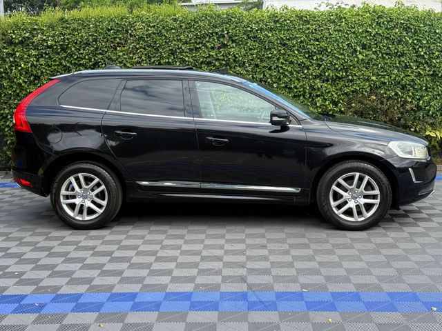 Image for 2017 Volvo XC60 D4 CLASSIC 2.0 D // FULL SERVICE HISTORY // TILT & SLIDE OPENING PAN ROOF // REVERSE CAMERA