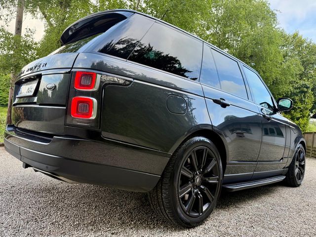 Image for 2021 Land Rover Range Rover P400E VOGUE BLACK EDITION 