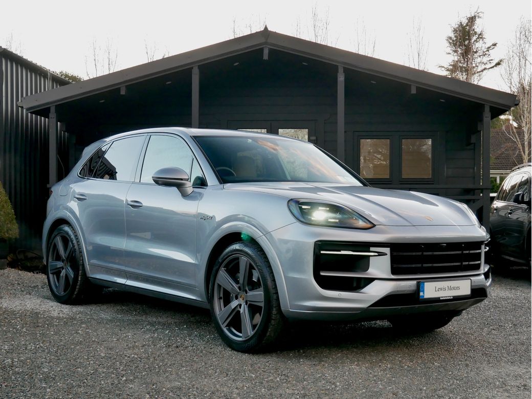 Image for 2024 Porsche Cayenne E-Hybrid, 470BHP **DEPOSIT TAKEN** AIR SUSPENSION, LED HEADLIGHTS, 360 CAMERA, SPORT DESIGN KIT, 4 ZONE CLIMATE CONTROL