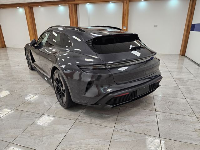 Image for 2025 Porsche Taycan TURBO // New 97KWh BATTERY