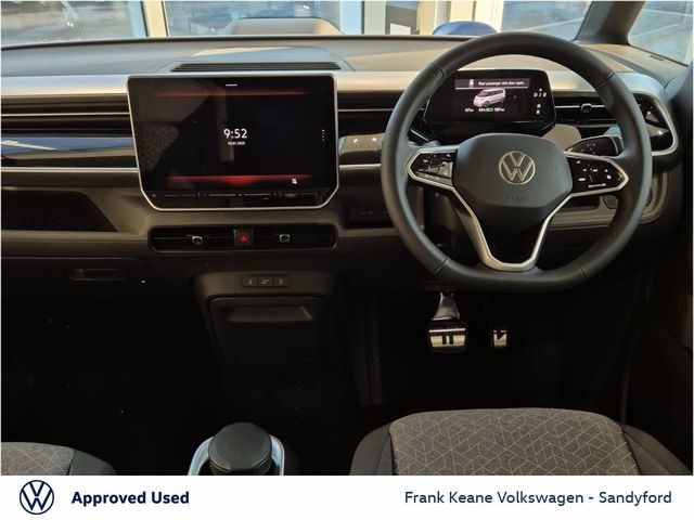 Image for 2025 Volkswagen ID. Buzz LWB 7 SEATER STYLE 86KWH 280HP // PARK ASSIST // LANE ASSIST // AREA VIEW AND REAR VIEW CAMERA // ADAPTIVE CRUISE CONTROL // HEATED FRONT SEATS // HEATED STEERING WHEEL // DIGITAL COCKPIT // 7 X USB C