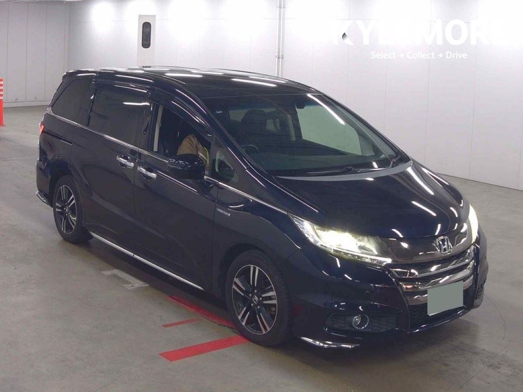 Image for 2016 Honda Odyssey 2.0 HYBRID AUTOMATIC 8 SEATER - FACTORY ALLOYS - BLACK LEATHER UPHOLSTERY - HEATED SEATS - POWER SLIDING DOORS - 360 CAMERA