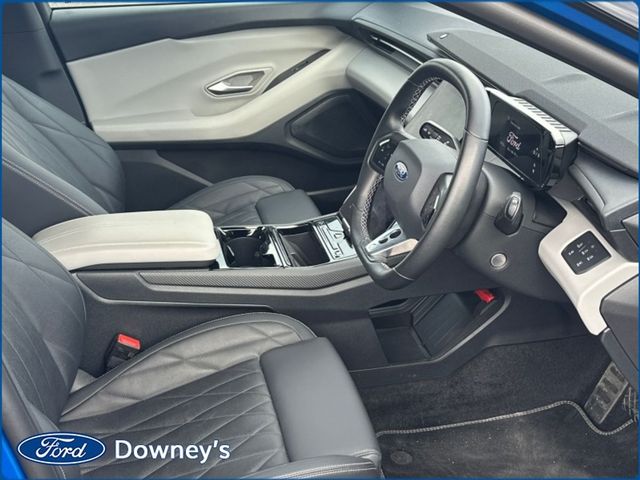 Image for 2025 Ford Capri Premium EV