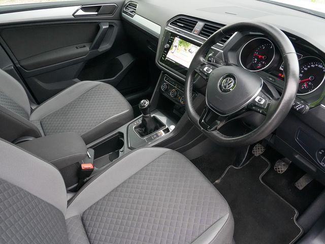 Image for 2018 Volkswagen Tiguan 2.0 Diesel Manual With Pan Roof