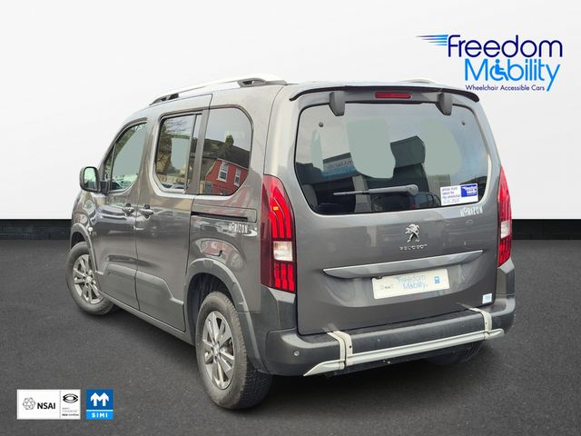 Image for 2022 Peugeot Rifter Allure Lowered Floor Wheelchair Access
