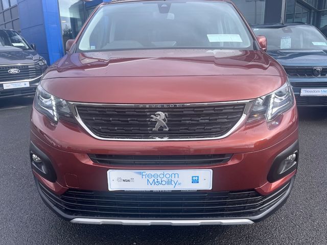 Image for 2019 Peugeot Rifter Wheelchair Access