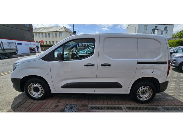 Image for 2023 Opel Combo 1.5D KOMFORT TRIM