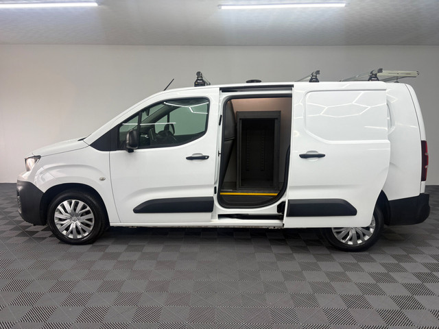 Image for 2021 Peugeot Partner 