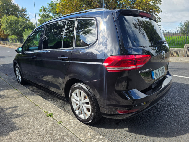 Image for 2016 Volkswagen Touran CL BMT 1.6 TDI M6F 110 5DR