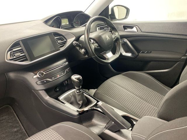 Image for 2020 Peugeot 308 1.5 BlueHDi 100bhp Active