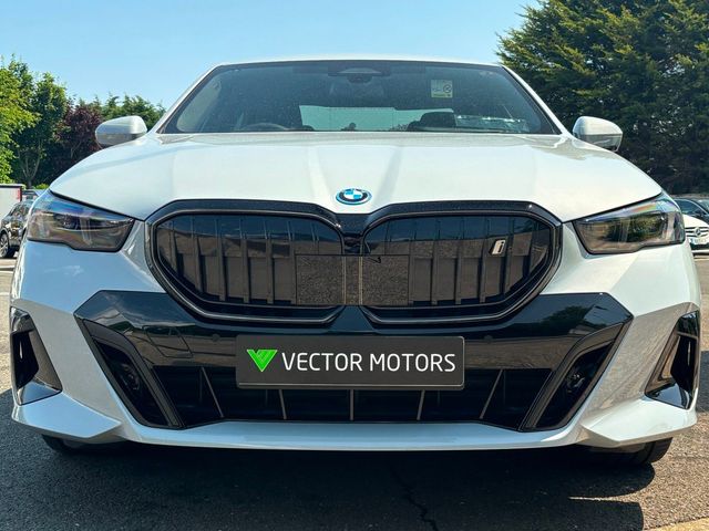 Image for 2025 BMW i5 M-SPORT PRO EDRIVE40 BROOKLYN GREY