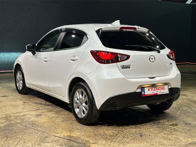 Image for 2017 Mazda Demio 1.3L AUTOMATIC - FACTORY ALLOYS - HEATED SEATS - PUSH BUTTON START/STOP - A/C HEATING CONTROLS