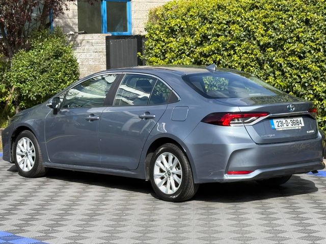 Image for 2023 Toyota Corolla LUNA 1.8 HYBRID // APPLE CARPLAY/ANDROID AUTO // DIGITAL CLUSTER // ADAPTIVE CRUISE CONTROL