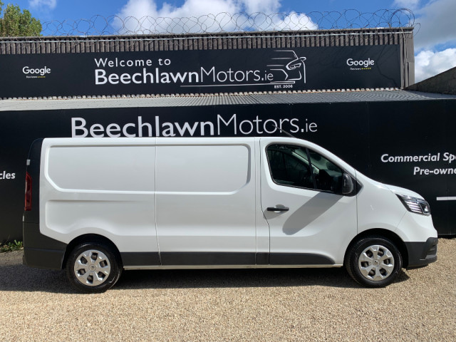 Image for 2023 Renault Trafic Business Blue LWB 2.0CDI 130PS // CVRT 10/27 // LOW MILEAGE // FULL SERVICE HISTORY // 