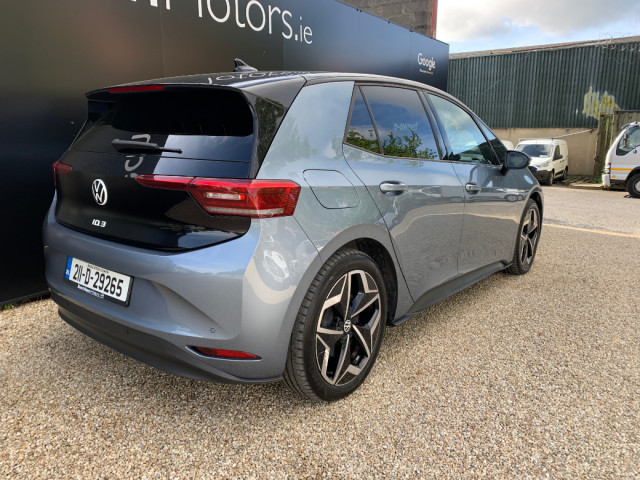 Image for 2021 Volkswagen ID.3 58 KWH MAX 204 BHP AUTO // ONE OWNER // DOCUMENTED SERVICE HISTORY // PANORAMIC ROOF, HEATED SEATS AND REVERSE CAMERA // 