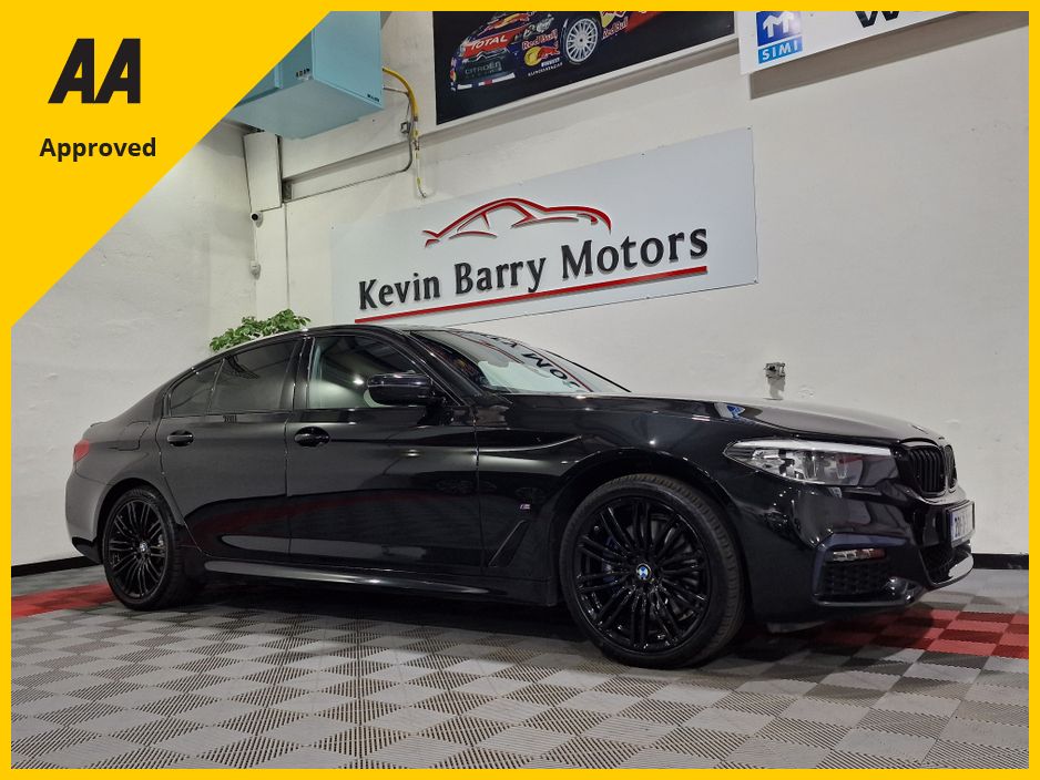 Image for 2020 BMW 5 Series 530E X-DRIVE M SPORT (HUGE SPEC) AUTOMATIC **19" ALLOYS / APPLE CARPLAY & ANDROID AUTO / ELECTRIC BOOTLID / GESTURE CONTROL / HEAD UP DISPLAY / REVERSE CAMERA / SAT NAV / WIRELESS PHONE CHARGING**